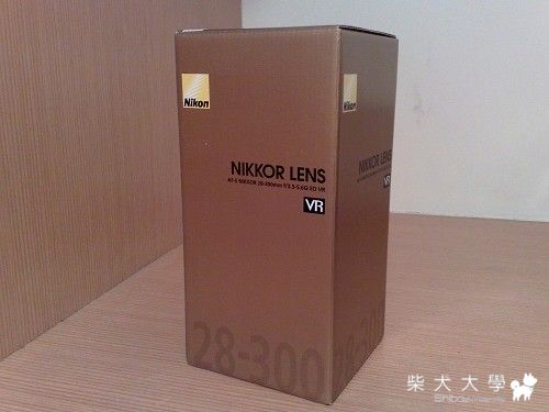 Nikon AF-S 28-300mm VR2 低調開箱~(原發表者:大器家)(開箱分享)