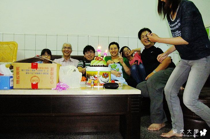 (圖多)02/10 拉奇麻滿月 暨 麻糬拔生日趴(原發表者:papazazzi)(相簿)