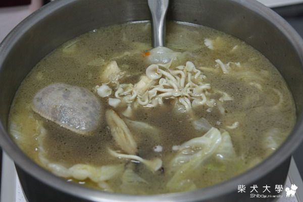 財妹的消夜~~~(原發表者:財妹拔拔)(相簿)