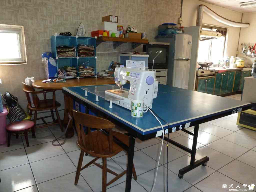 我的拼布工作桌^^(原發表者:破百家)(相簿)