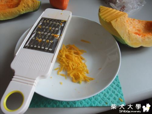 Berry 的加菜時間 --- 羊肉丸子 : -D(原發表者:貝瑞娘)(飲食保健)