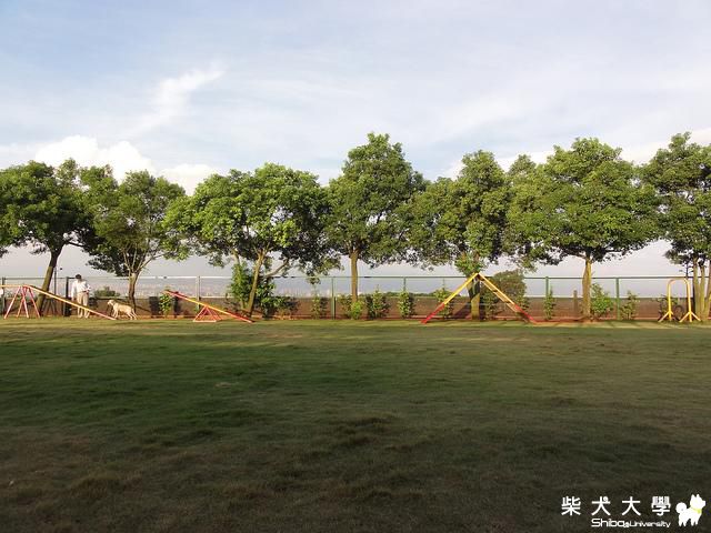 Caesar 柏林跑跑好開心~(原發表者:王雅雅)(相簿)