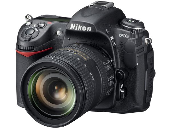 新品介紹....Nikon高階APSC機D300S(原發表者:拉奇拔)(柴老大新聞台)