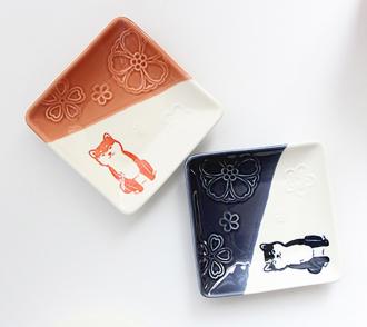 日本超人氣的狗兄弟碗杯碟 浮雕 手工釉       